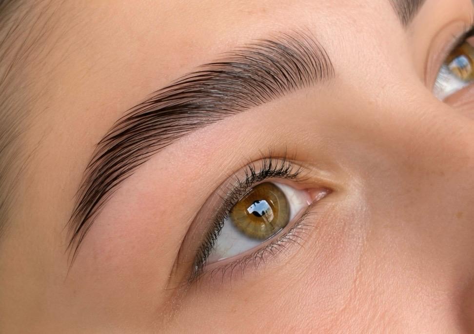 Brow Lifting in Villingen-Schwenningen — Schönheitssalon Harmonie